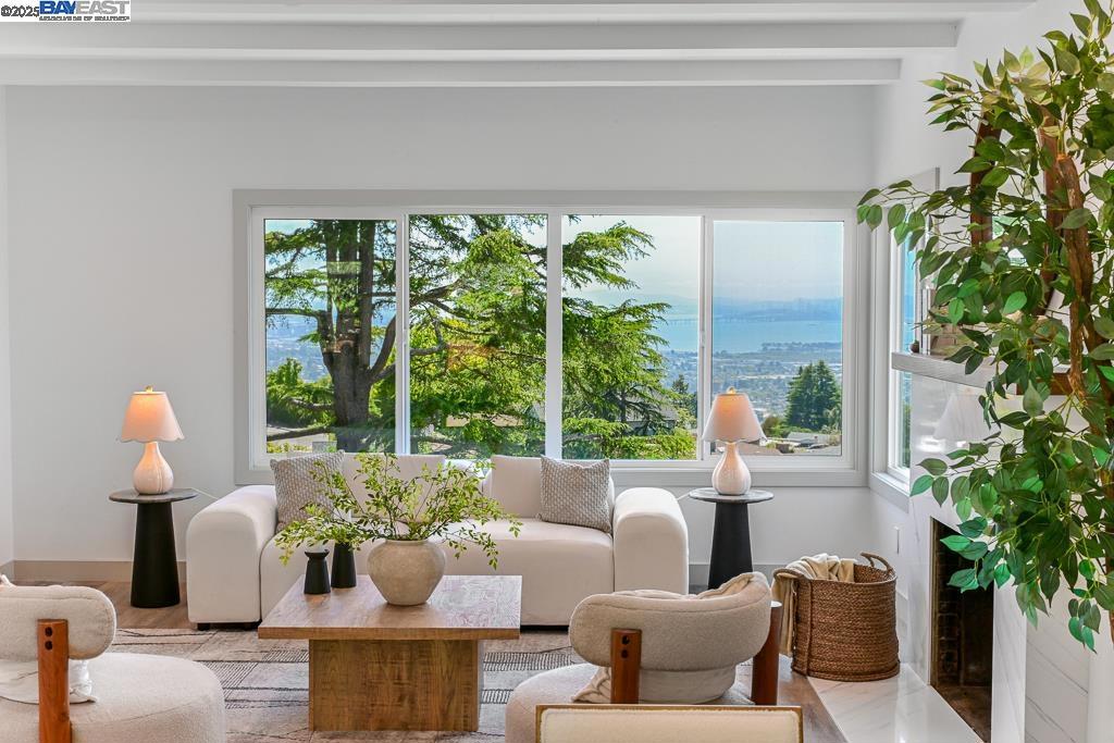 BERKELEY HILLS - Residential