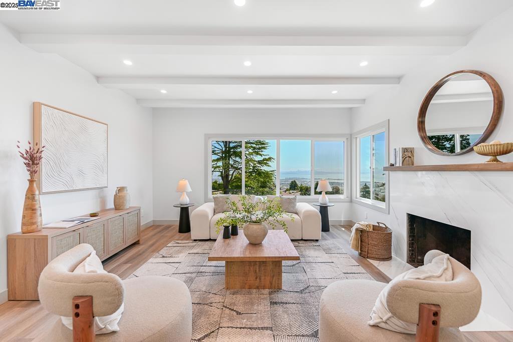 BERKELEY HILLS - Residential
