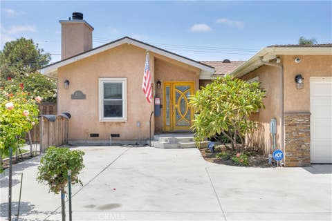 Photo of 1521 S Dallas DR, Anaheim, CA 92804 (MLS # PW26179028)