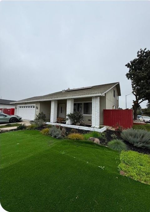 Photo of 1336 NORTHGATE Drive, Manteca, CA 95336 (MLS # ML82029012)