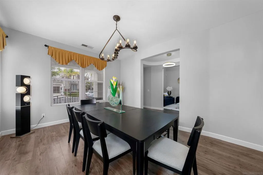 Chula Vista, California 91913, United States, 4 Bedrooms Bedrooms, ,4 BathroomsBathrooms,Residential,Active,234305