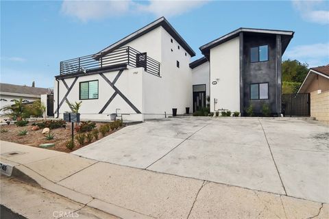 Photo of 17465 Tuscan Drive, Granada Hills, CA 91344 (MLS # SR26107995)