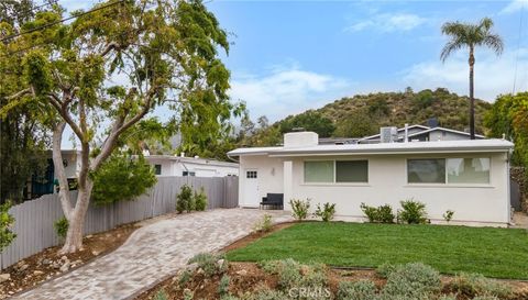 Photo of 7335 Kyle Street, Tujunga, CA 91042 (MLS # PW25158816) Photo of 7335 Kyle Street, Tujunga, CA 91042 (MLS # PW25158816)
