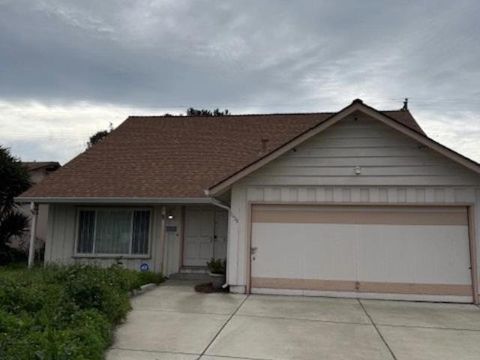 Photo of 1159 Lancelot Lane, San Jose, CA 95127 (MLS # ML82034331)