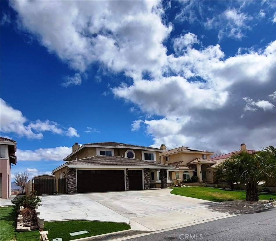 13605 Sierra Vista Drive