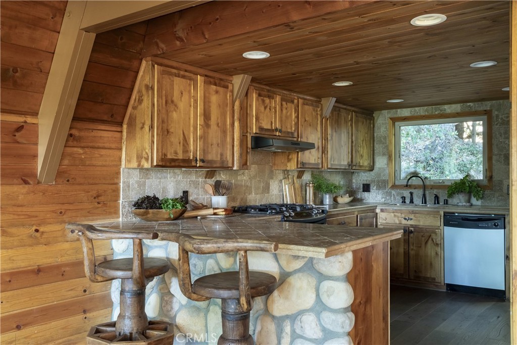 Arrowhead Woods (AWHW) - Residential