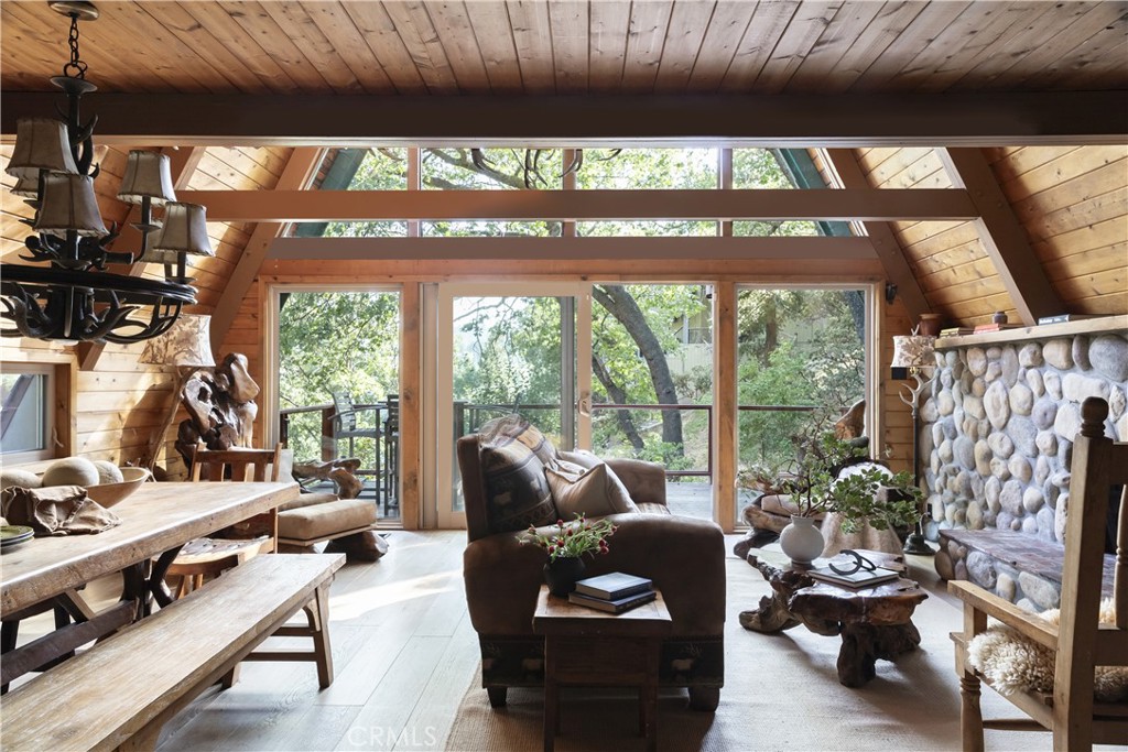 Arrowhead Woods (AWHW) - Residential