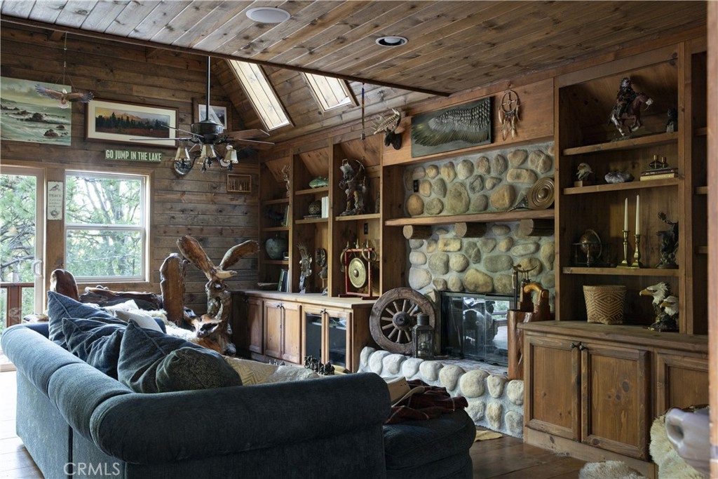 Arrowhead Woods (AWHW) - Residential