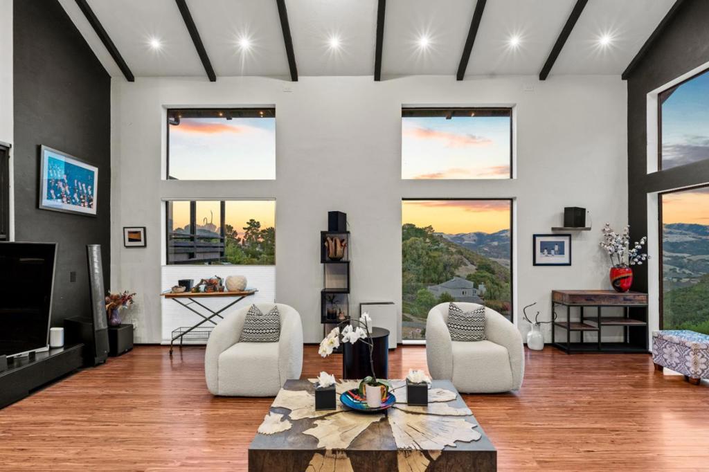 12740 Sundance Lane