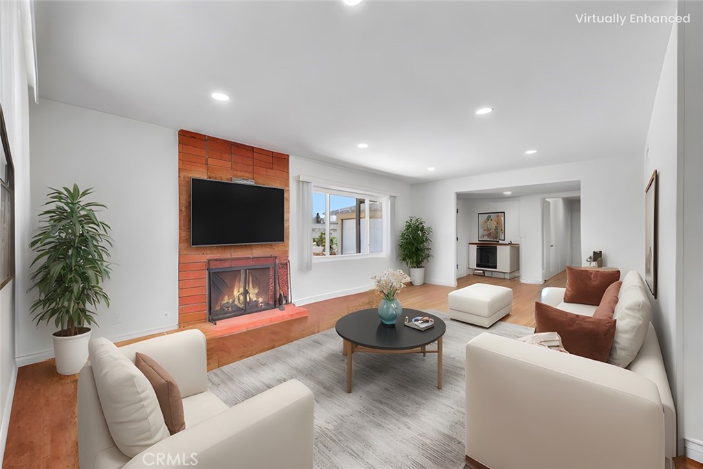 1642 Tiffany Place