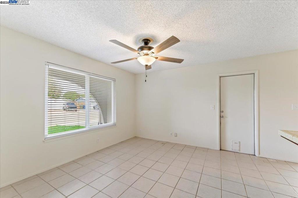 SPRINGTOWN - Residential