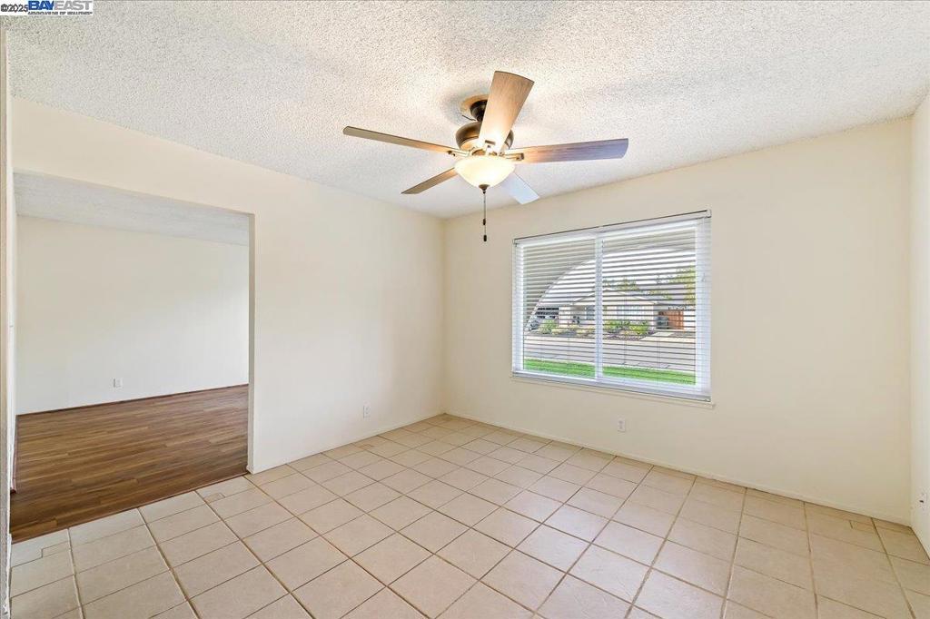 SPRINGTOWN - Residential