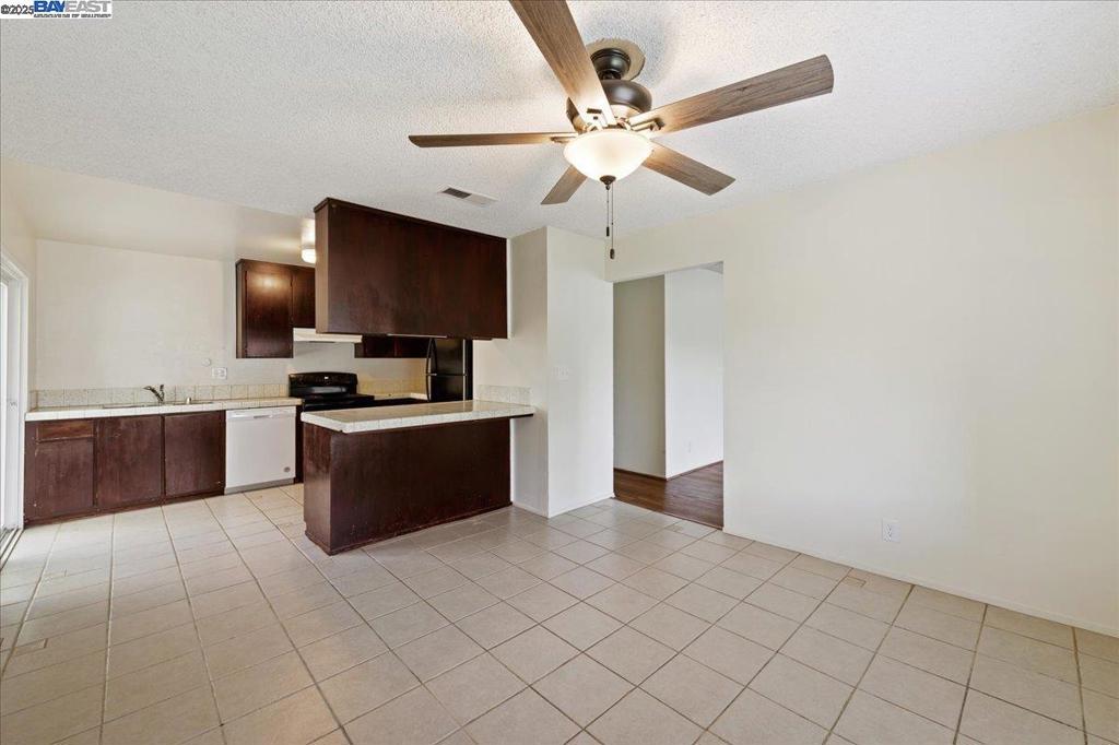 SPRINGTOWN - Residential