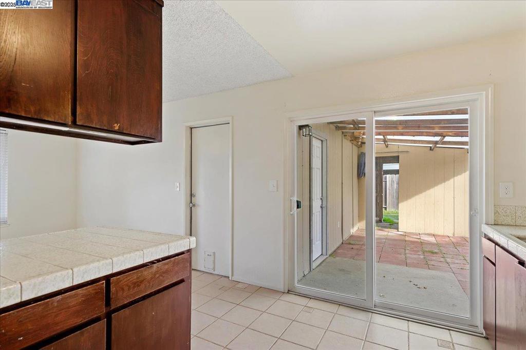 SPRINGTOWN - Residential