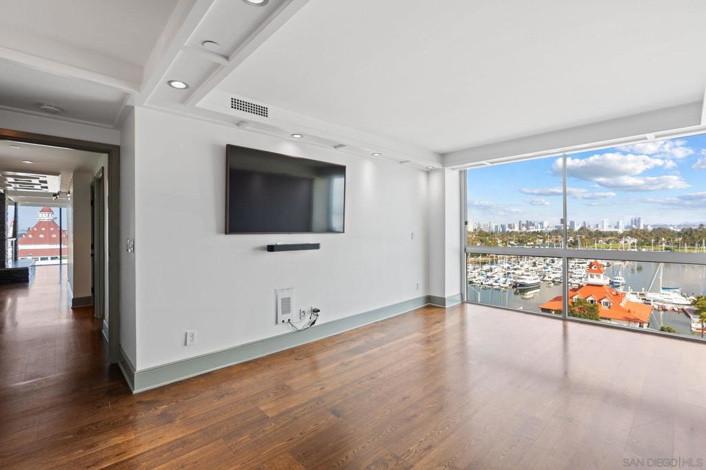 Coronado Shores - Residential