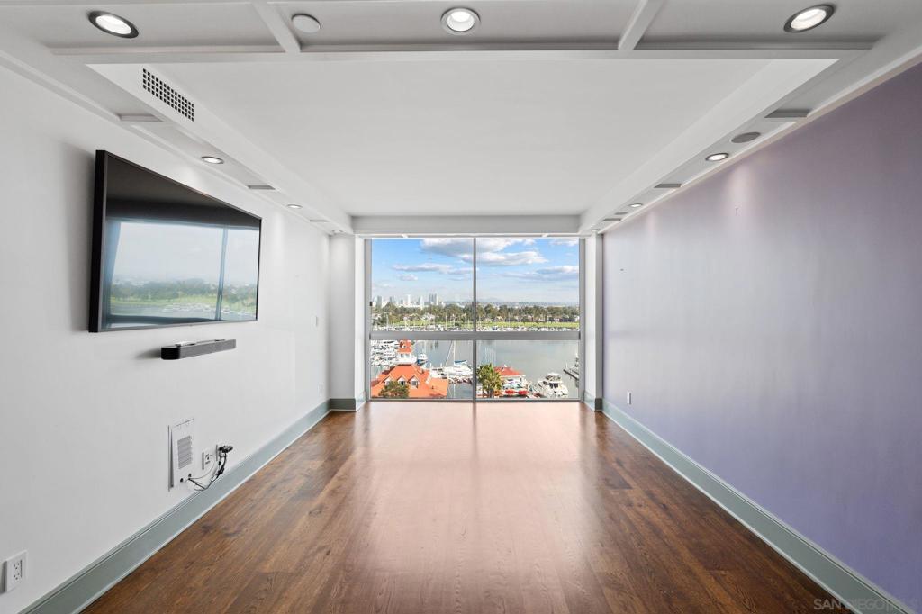 Coronado Shores - Residential