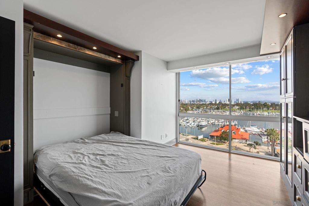 Coronado Shores - Residential