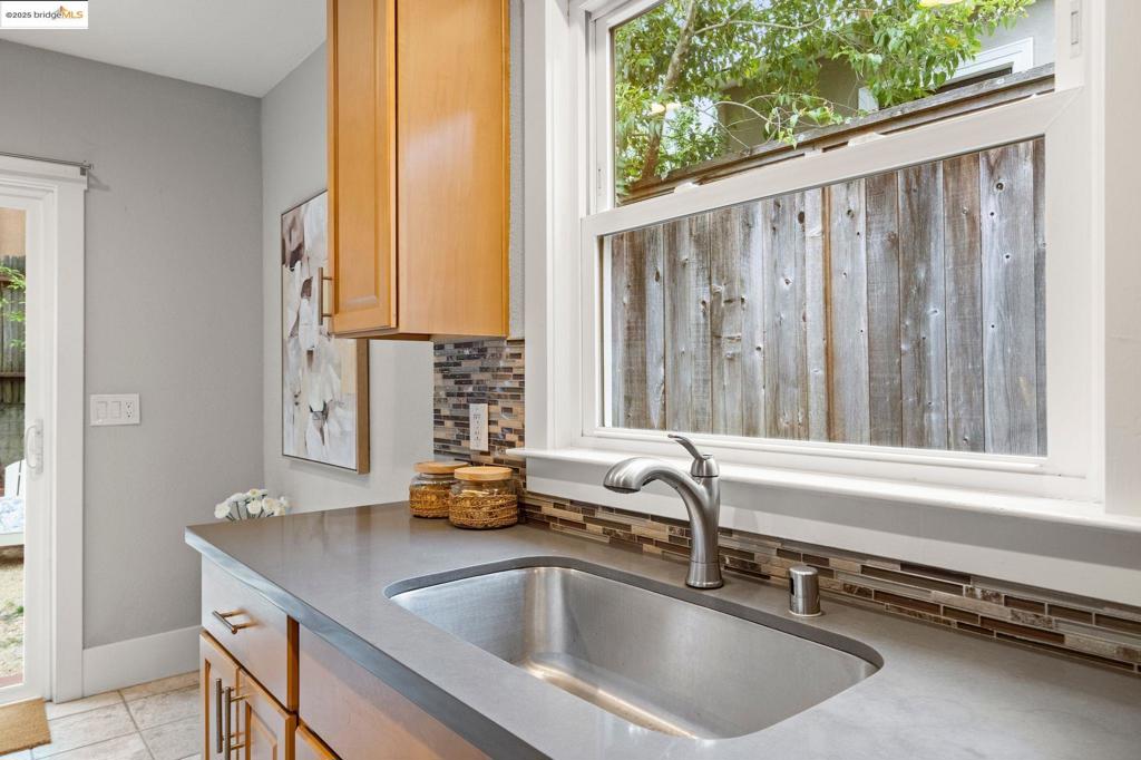 GLENVIEW - Residential