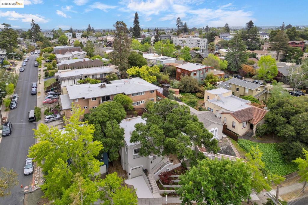 GLENVIEW - Residential