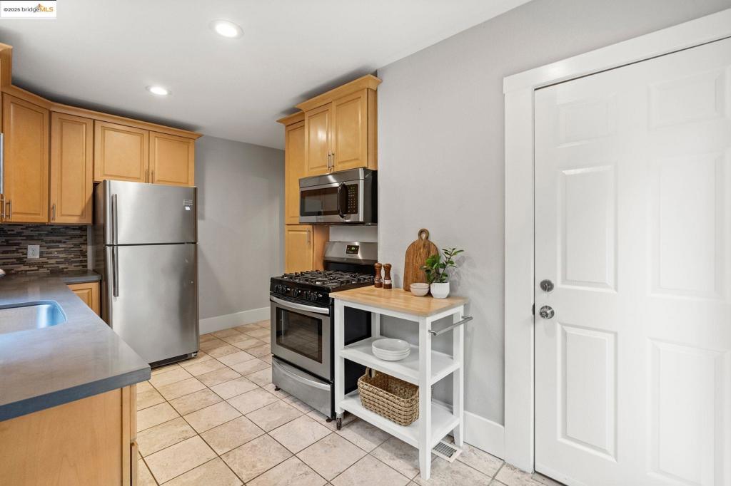 GLENVIEW - Residential