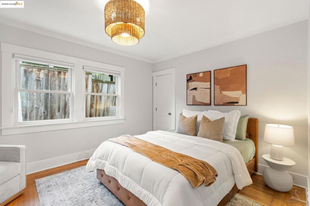 GLENVIEW - Residential