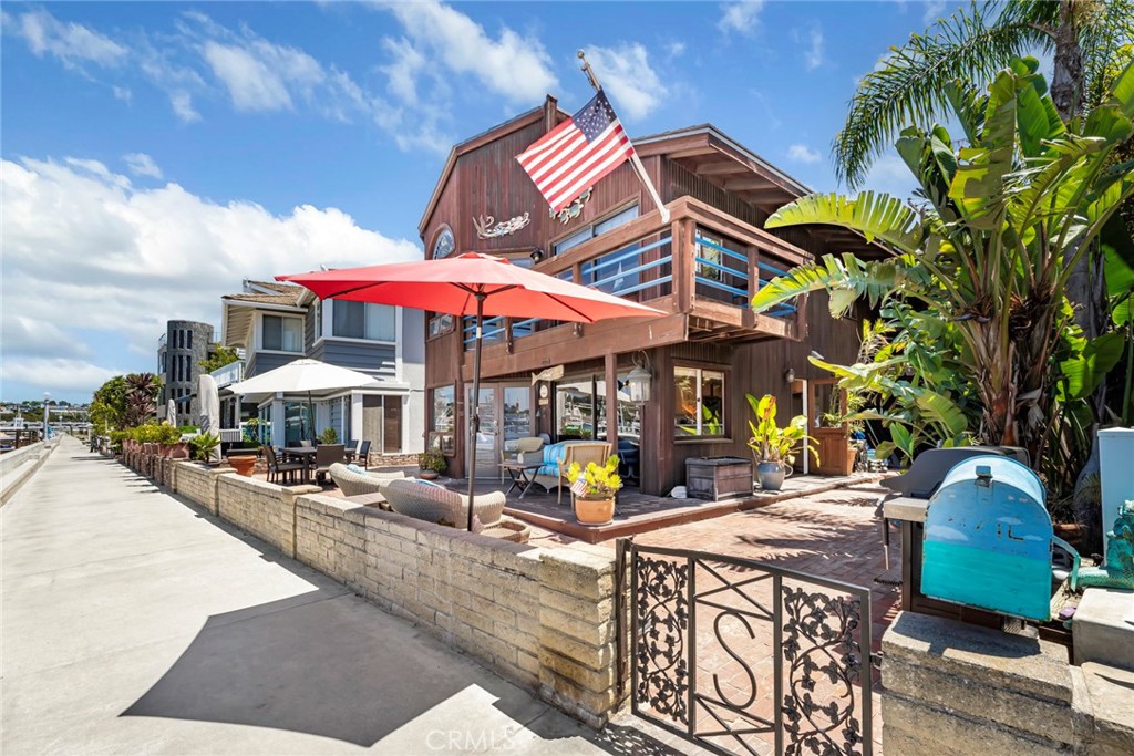 805 N Bay Front