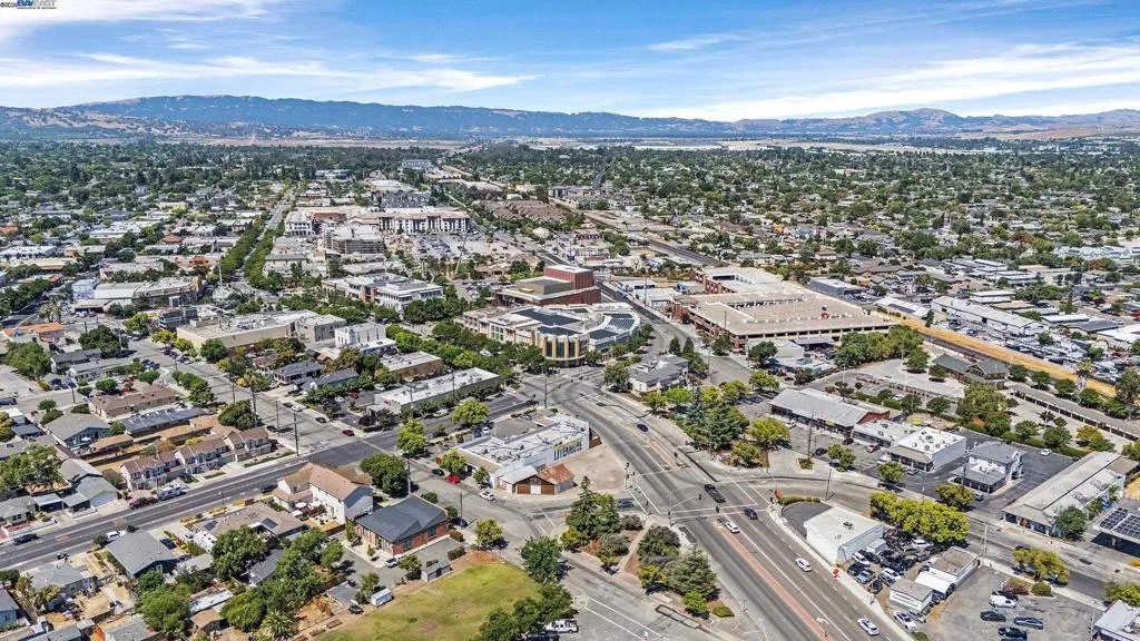 Livermore, California 94550, United States, 3 Bedrooms Bedrooms, ,2 BathroomsBathrooms,Residential,Active,172968