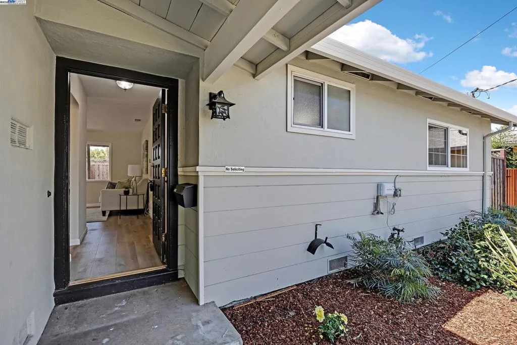 Livermore, California 94550, United States, 3 Bedrooms Bedrooms, ,2 BathroomsBathrooms,Residential,Active,172968