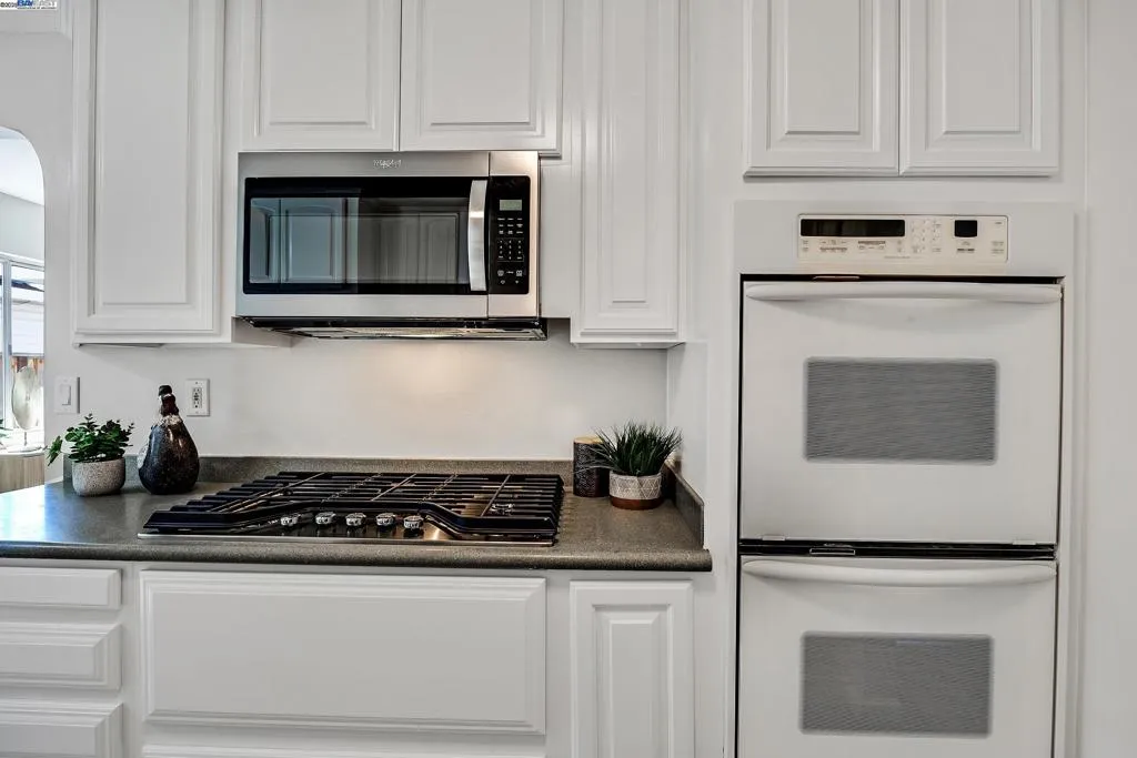 Livermore, California 94550, United States, 3 Bedrooms Bedrooms, ,2 BathroomsBathrooms,Residential,Active,172968