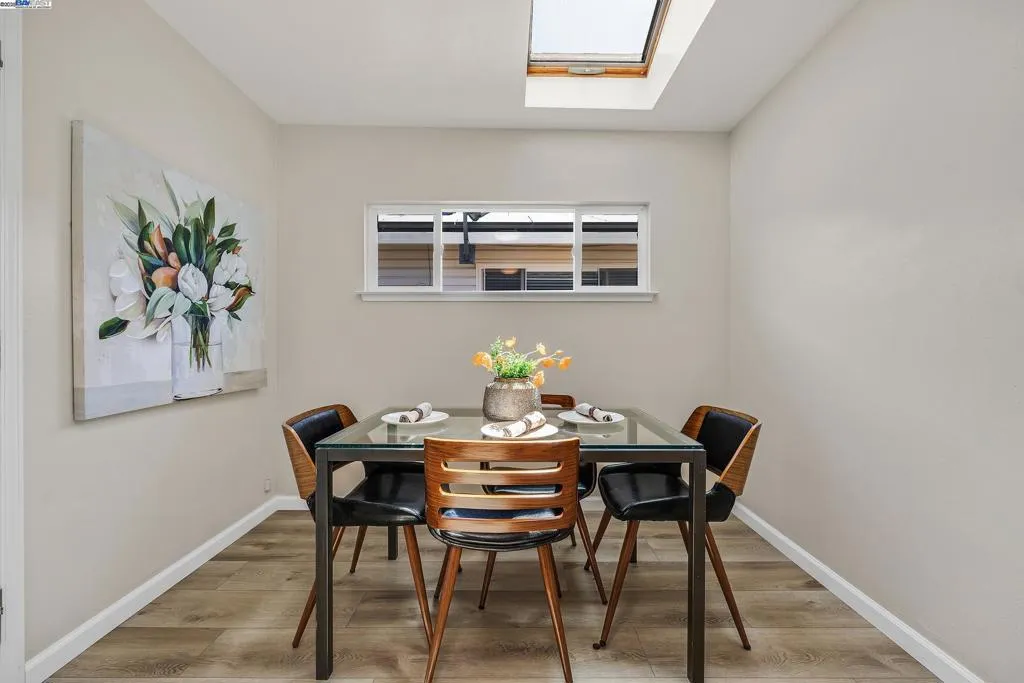 Livermore, California 94550, United States, 3 Bedrooms Bedrooms, ,2 BathroomsBathrooms,Residential,Active,172968