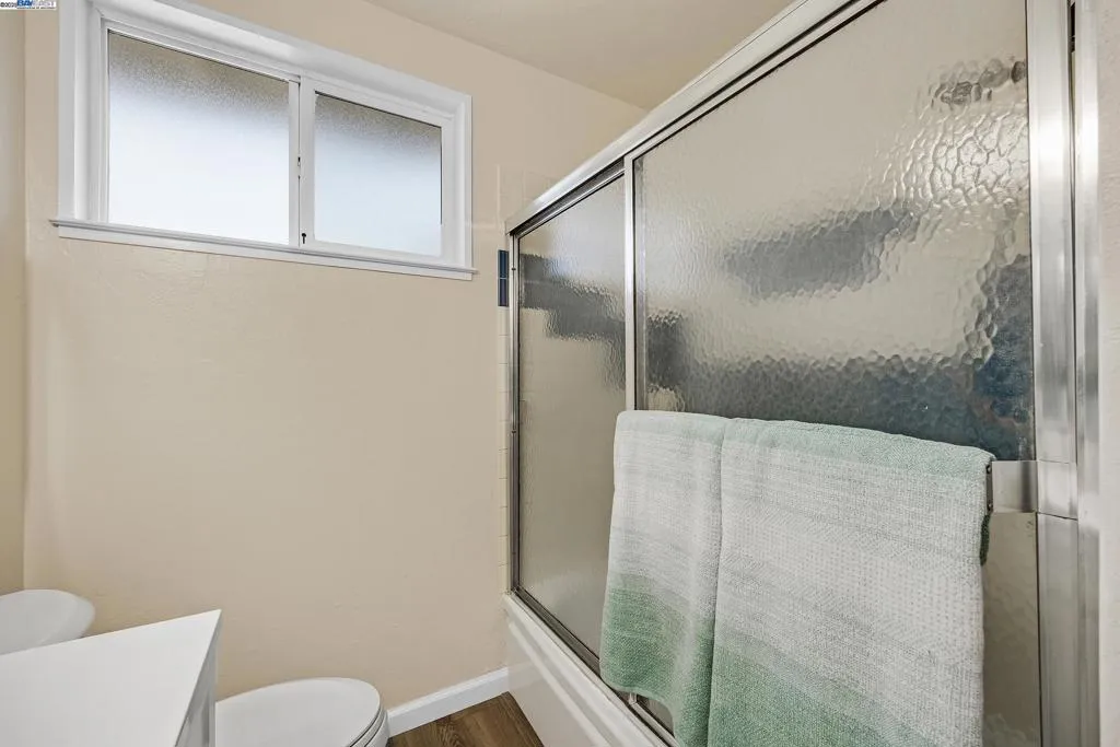 Livermore, California 94550, United States, 3 Bedrooms Bedrooms, ,2 BathroomsBathrooms,Residential,Active,172968