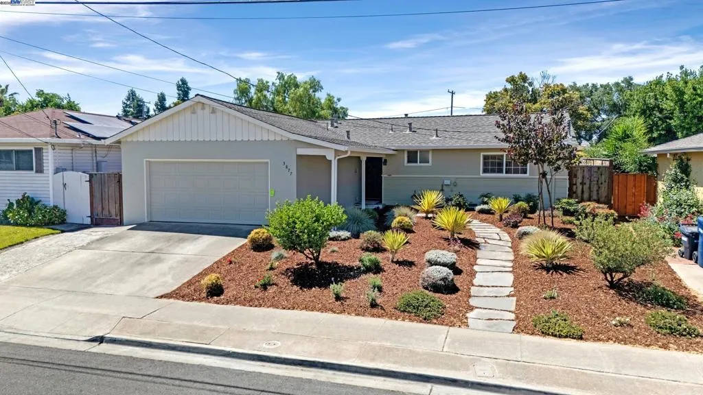 Livermore, California 94550, United States, 3 Bedrooms Bedrooms, ,2 BathroomsBathrooms,Residential,Active,172968