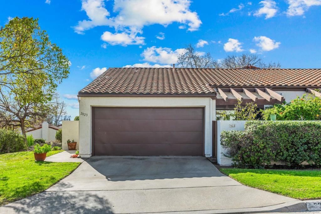 Photo of 2023 Billy Glen Gln, Escondido, CA 92026 (MLS # 260003880SD)