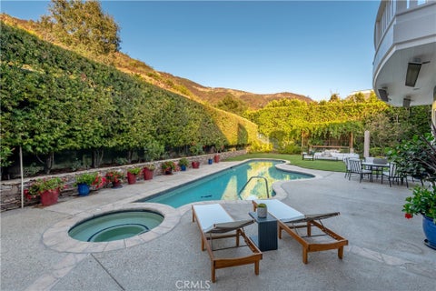 Tiny photo for 1502 Bienveneda AVE, Pacific Palisades, CA 90272 (MLS # SR26157830)