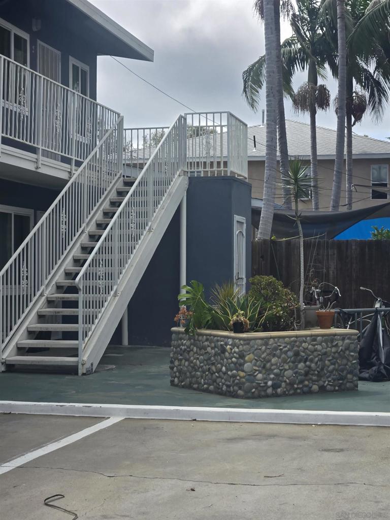 8 unit apartments. 6 units in two story building and 2 cottage style units next to it. All units have been renovated in the past 5 years. Water heater was replaced this year. Laundry is owned. Close to beach and easy freeway access. Low maintenance grounds and landscape. Sellers are CA Licensed RE agents