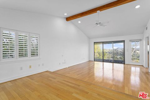 Tiny photo for 10132 Hollow Glen Circle, Los Angeles, CA 90077 (MLS # 26646175)