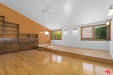 Tiny photo for 10132 Hollow Glen Circle, Los Angeles, CA 90077 (MLS # 26646175)