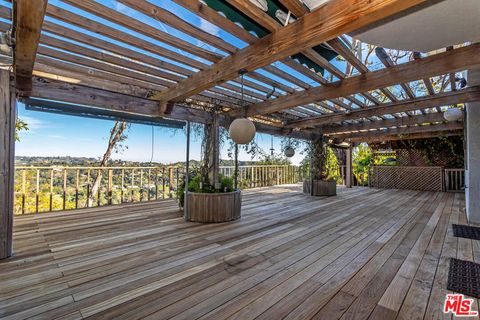 Tiny photo for 10132 Hollow Glen Circle, Los Angeles, CA 90077 (MLS # 26646175)