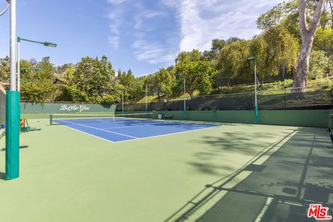 Tiny photo for 10132 Hollow Glen Circle, Los Angeles, CA 90077 (MLS # 26646175)