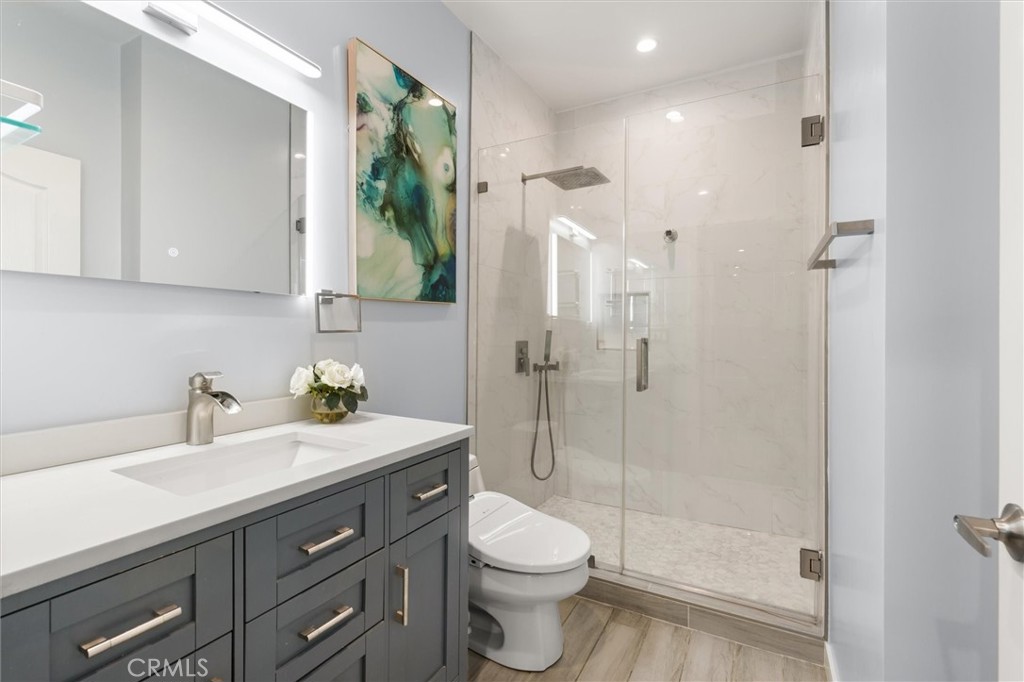 11225 Peach Grove 203