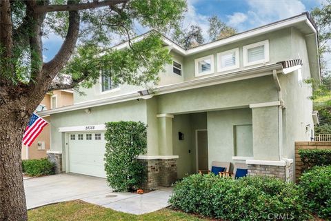 Photo of 28388 Mayfair Dr, Valencia, CA 91354 (MLS # SR26030171)