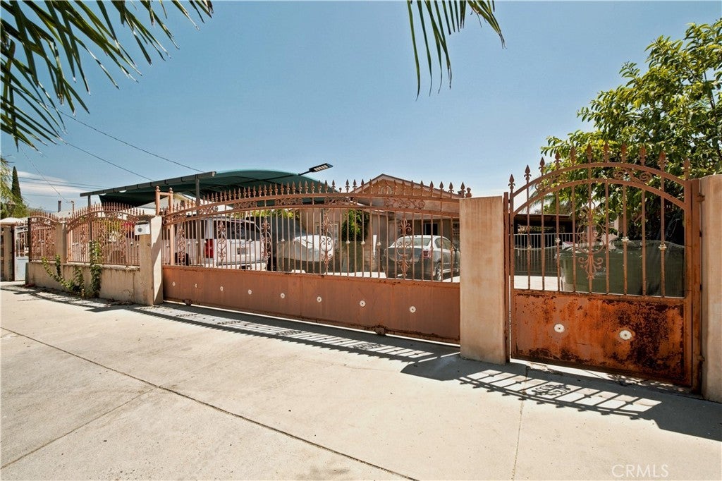 12936 Kagel Canyon