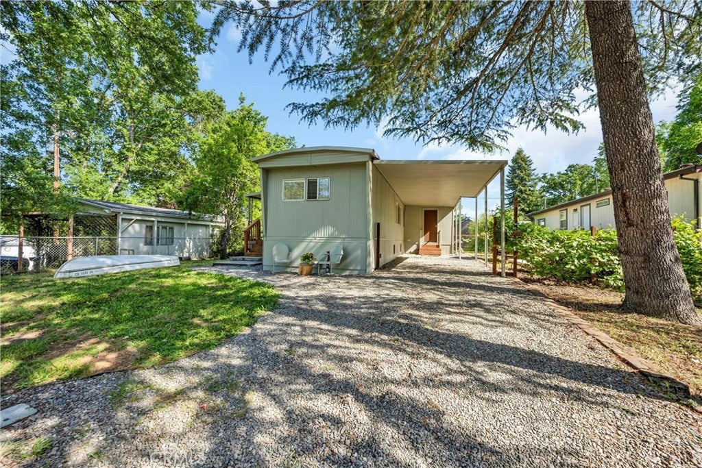 8522 Quarterhorse Lane