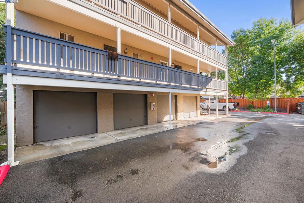 SHADOW CREEK - Residential