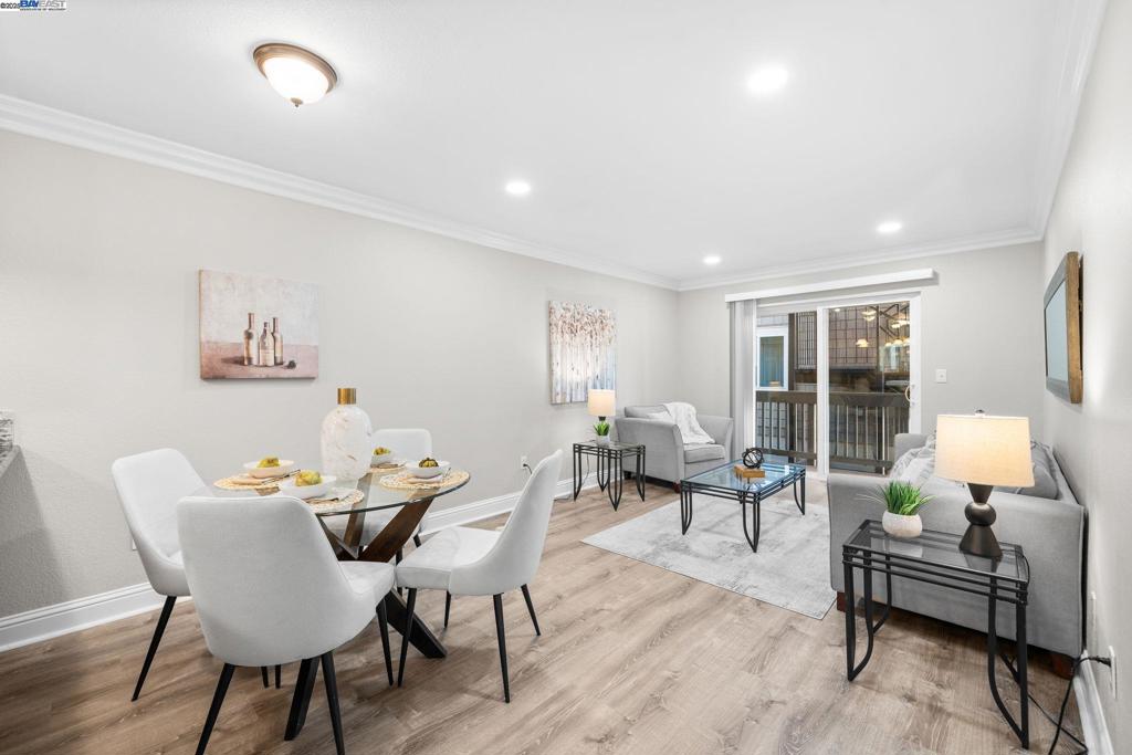 SHADOW CREEK - Residential