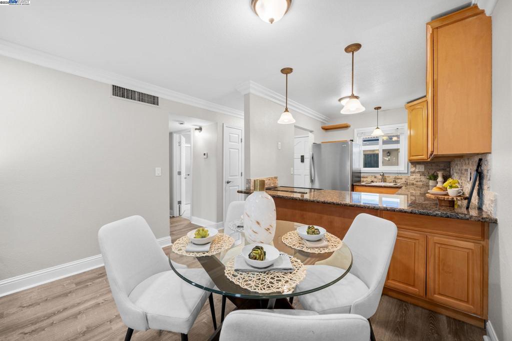 SHADOW CREEK - Residential