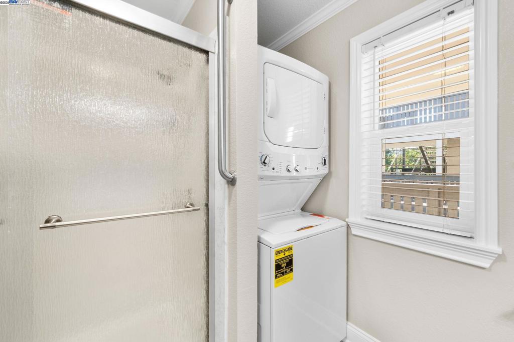 SHADOW CREEK - Residential