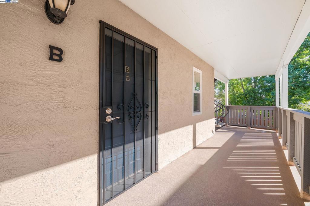 SHADOW CREEK - Residential