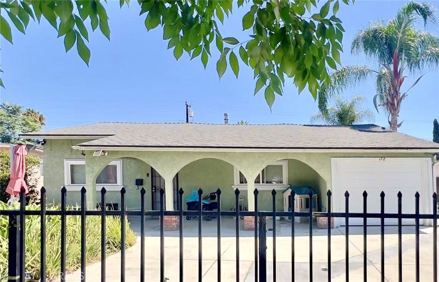 This beautifully remodeled, well-maintained 2-bedroom, 1-bathroom Accessory Dwelling Unit (ADU) offers a private and comfortable living space in an ideal La Puente location. Situated in the bright and airy backyard of the main house, this attached ADU provides a peaceful retreat with 535 sqft of thoughtfully designed space, perfect for individuals or small families. Adjacent to the renowned, nationally ranked Pacific Palm Resort Hotel
Within 3 miles of Puente Hills Mall, AMC Cinema, Costco, Walmart, Target, 99 Ranch Market, 168 Market, ShunFat Market, and 24 Hour Fitness;
A diverse selection of American and Asian restaurants just minutes away; Close proximity to Schabarum Regional Park, perfect for outdoor activities;
Easy access to major freeways: I-10, I-60, and I-57. Rent covers gas, water, and gardener services, ensuring a hassle-free living experience. Don’t miss the opportunity to live in a prime location with easy access to everything you need. Contact us today to schedule a tour!