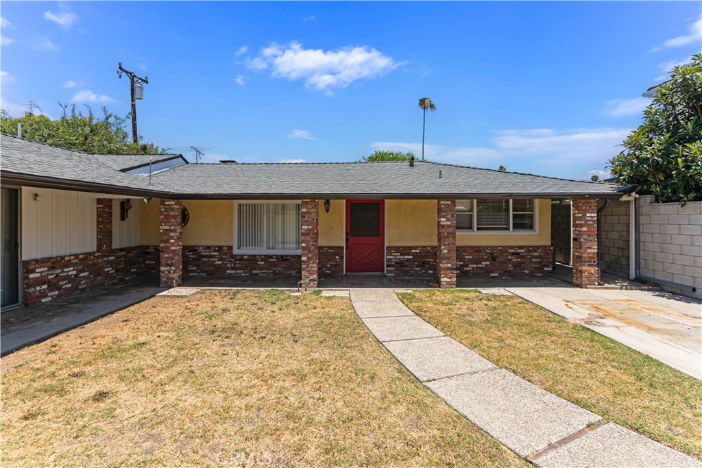 9123 E Fairview